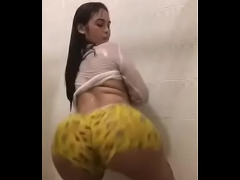 Lord C. reccomend perfect bodied latina twerks