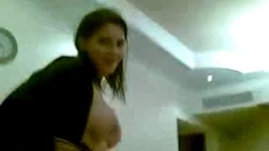 Kolkata girls boobs sucking