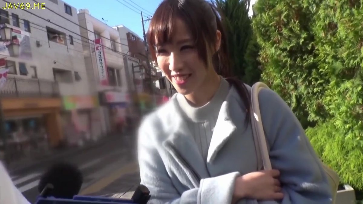 Japanese public random girl pickup