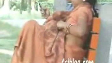 Big B. reccomend mature indian housewife open outdoor