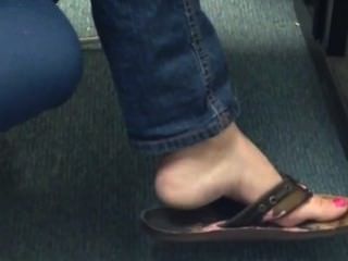 best of Teen shoeplay flipflops candid