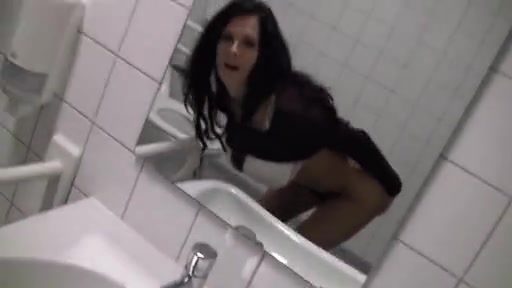 Girl fucks toilet