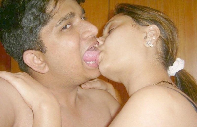 Indian nude girls with kissing boobs