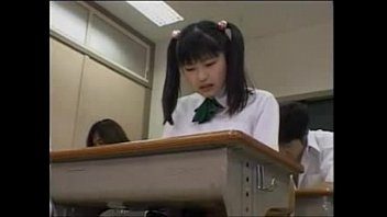 HQ reccomend japanese school girl wetting desk