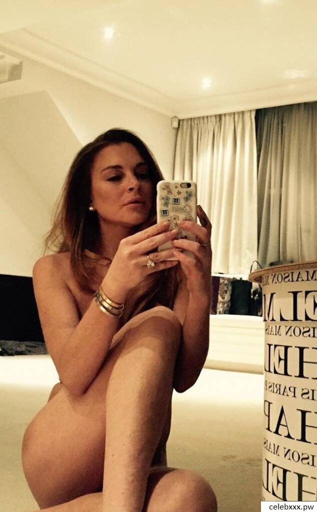 Lindsay lohan leaked nude pictures
