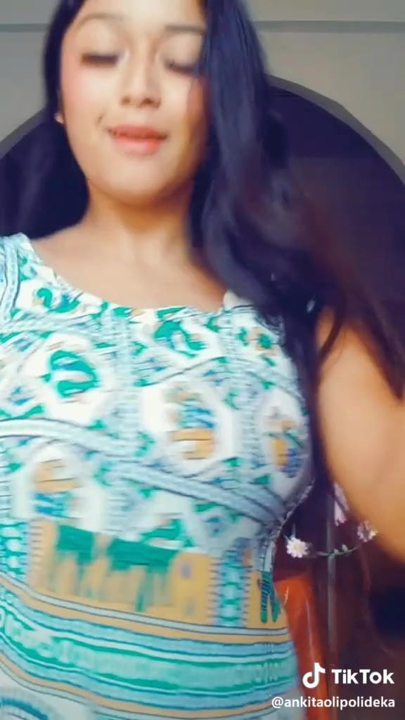 Other tiktok showing pussy