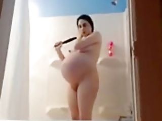 Cadillac reccomend pregnant hotwife gets cumtribute belly