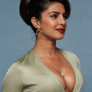 Priyanka chopra big boobs in bra image