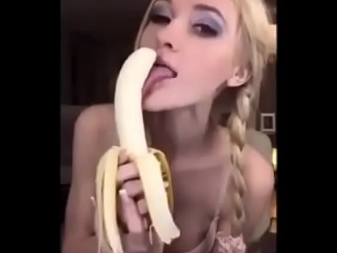 Trunk reccomend thot latina sucking banana